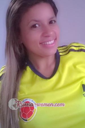 163088 - Dariela Age: 42 - Colombia