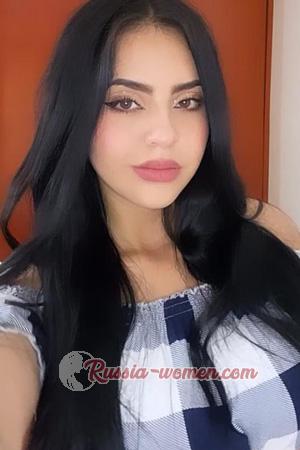 204339 - Laura Age: 26 - Colombia