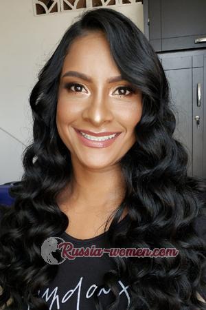 205243 - Daniela Age: 36 - Colombia