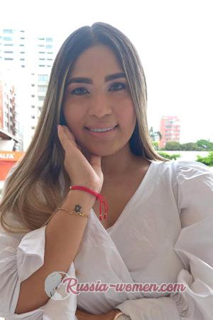 210135 - Loraine Age: 32 - Colombia