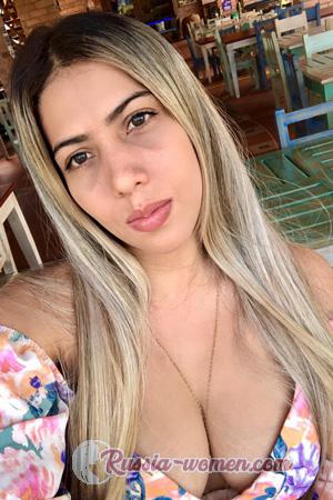 212151 - Monica Age: 32 - Colombia