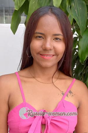 213235 - Natalia Age: 22 - Colombia