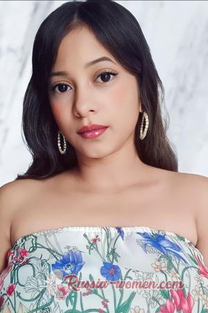 215556 - Laura Age: 33 - Colombia