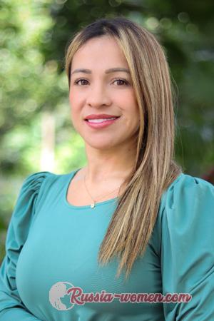 218134 - Laura Age: 35 - Colombia