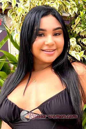 220847 - Yovanna Age: 23 - Colombia