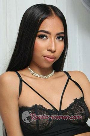 223833 - Julieth Age: 23 - Colombia